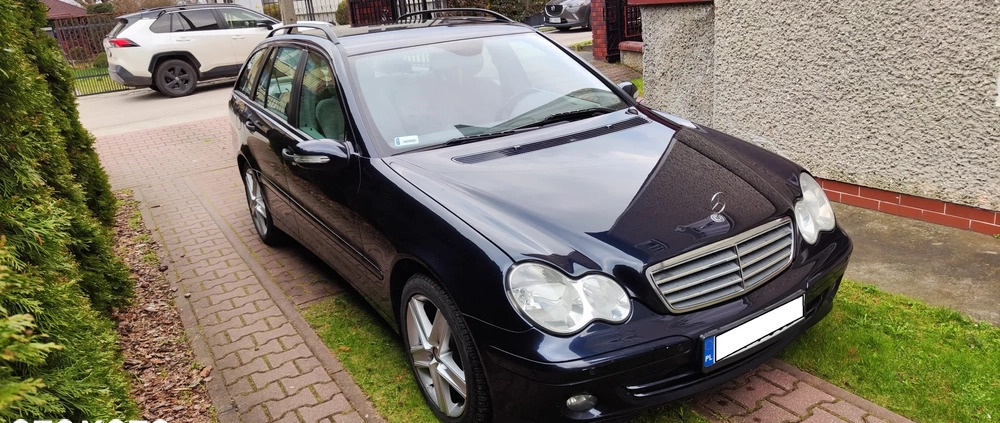 Mercedes-Benz Klasa C cena 15999 przebieg: 168000, rok produkcji 2006 z Otmuchów małe 232